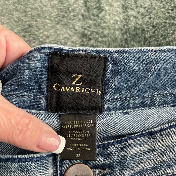 Stylish Blue Denim Jeans - Picture 3 of 6